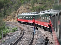 train roulant sur les rails